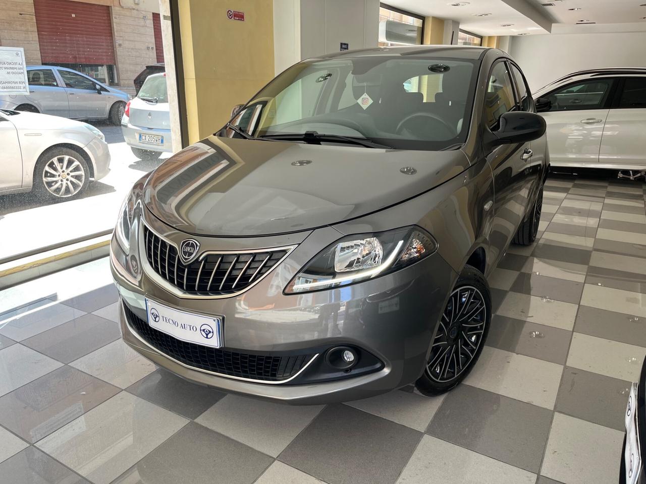 Lancia Ypsilon 1.0 FireFly 5 porte S&S Hybrid Gold Plus