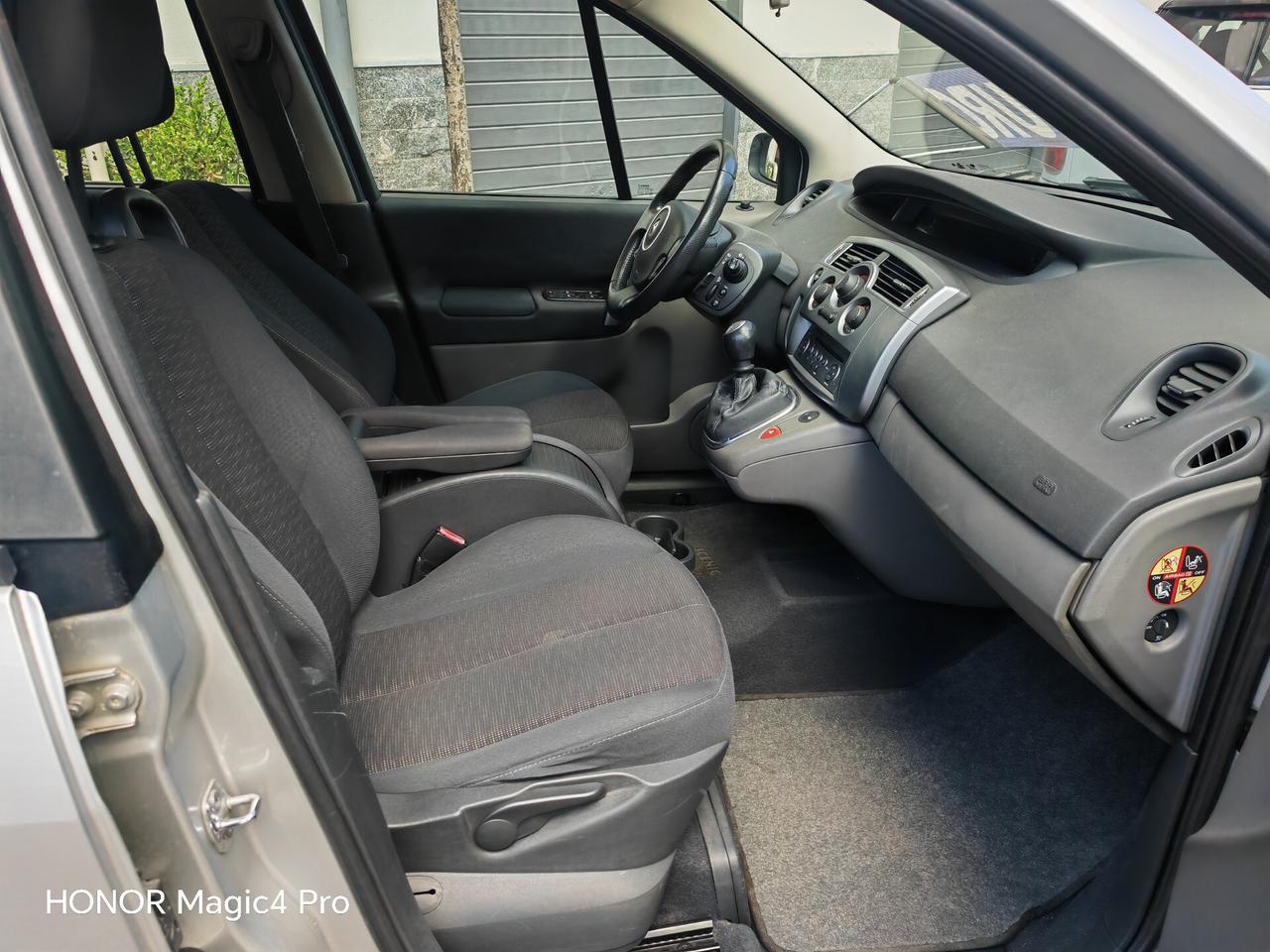 RENAULT SCENIC 1.5 DCI CV106 KW78 SERIE SPECIALE
