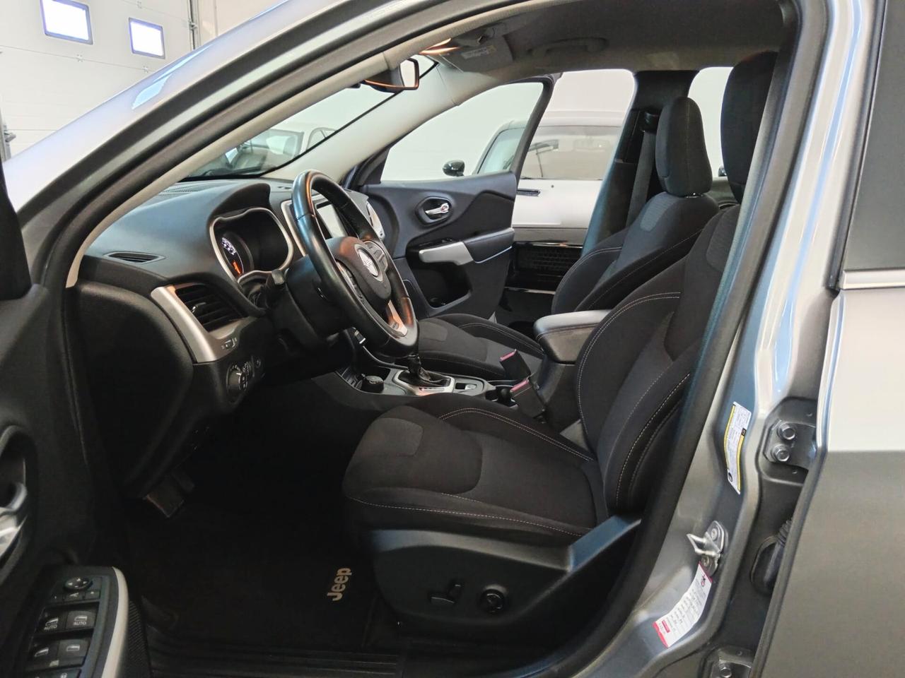 Jeep Nuova Cherokee 2184cc 186cv (136KW) 4X4