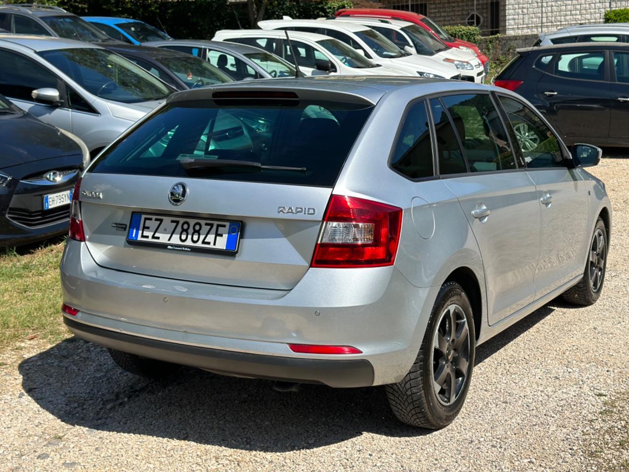 Skoda RAPID 1.6 TDI CR 105 CV STYLE KMCERT UNICOPR