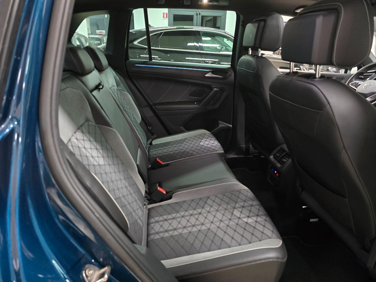 Volkswagen Tiguan 2.0 TDI 150 CV SCR DSG 4MOTION R-Line Tetto