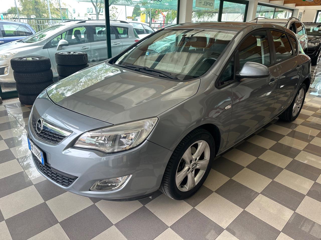 Opel Astra 1.7 CDTI 110CV 5 porte Cosmo