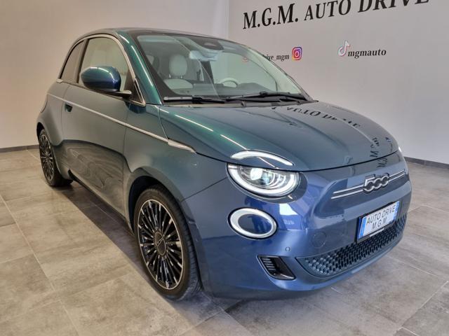 FIAT 500e Berlina 42 kWh La Prima