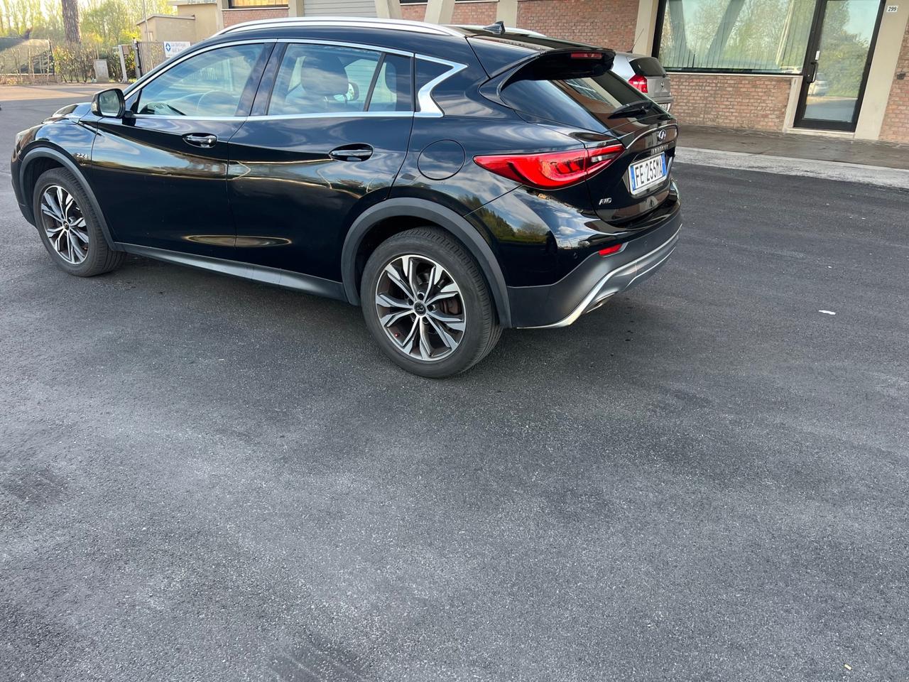 Infiniti Q30 2.2 diesel DCT AWD Premium Tech