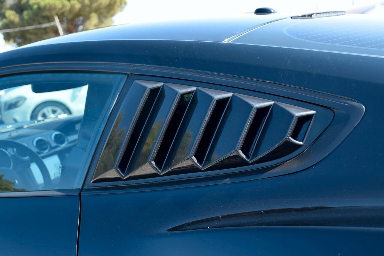 Ford Mustang Fastback - IVA DETR. 2.3 6M 314CV SHAKER FULL