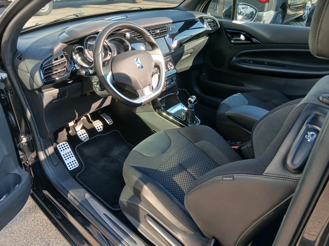 C318 - Ds DS3 3 1.6 VTi 120 So Chic Cabrio