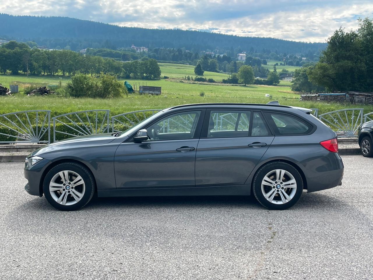 Bmw 318 xDrive Touring