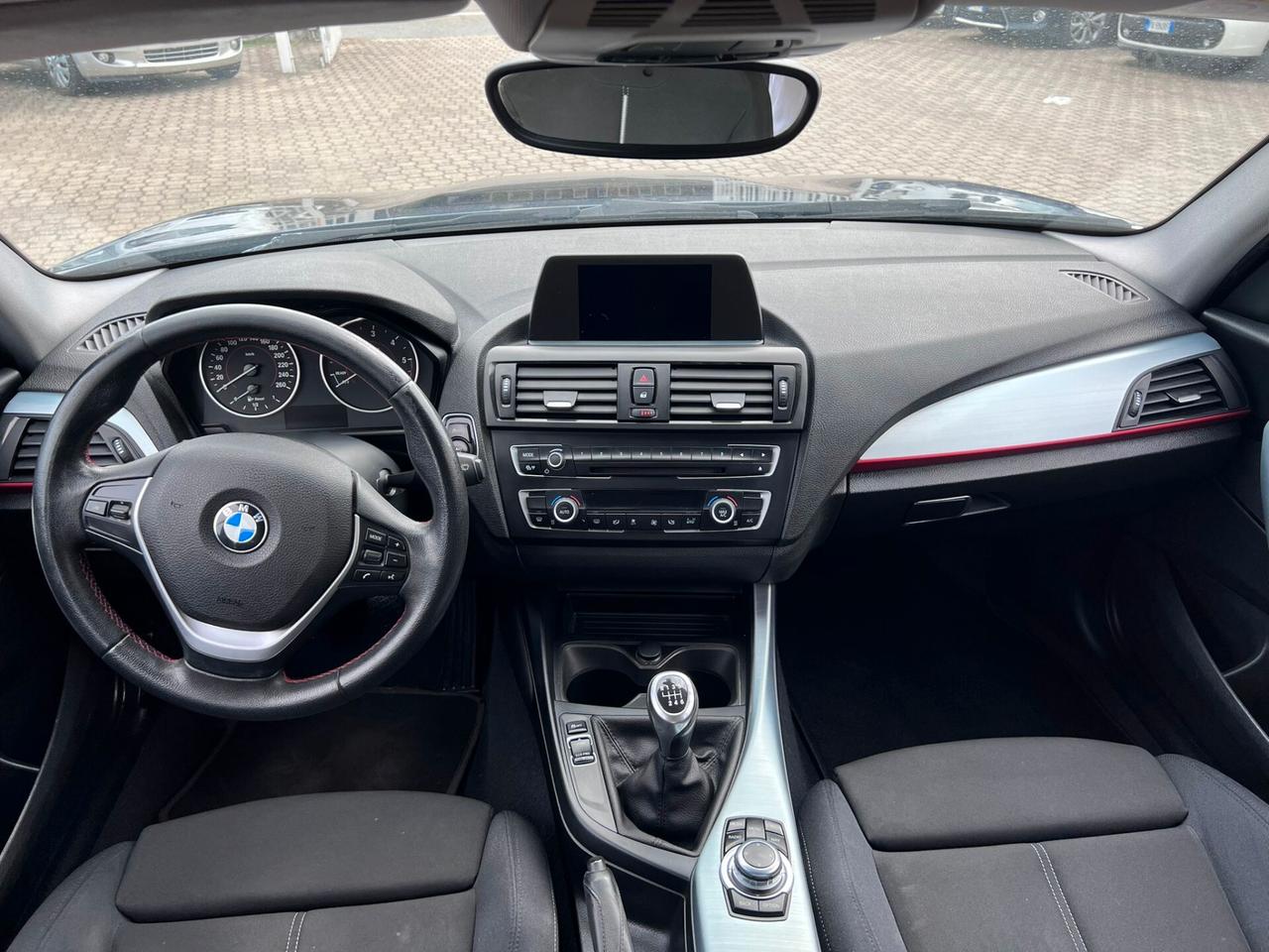 Bmw 118 118d 5p. Msport