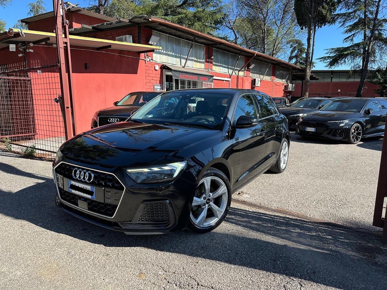 Audi A1 SPB 30 TFSI S tronic Identity Black *promo*
