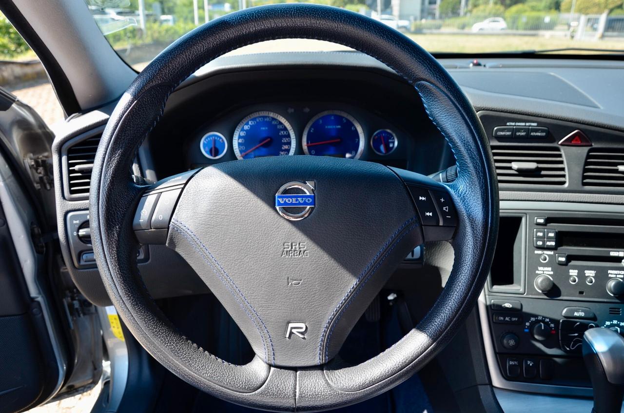 VOLVO V70 2.5 R AWD 300cv AUTO, ASI, ESENTE SUPERBOLLO, ECCELLENTI CONDIZIONI, INTROVABILE, TETTO, PERMUTE