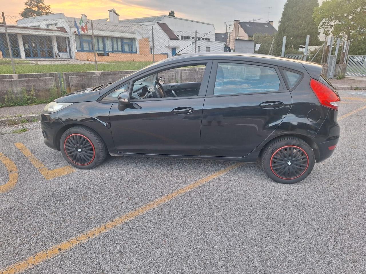 Ford Fiesta Fiesta+ 1.4 5 porte Bz.- GPL