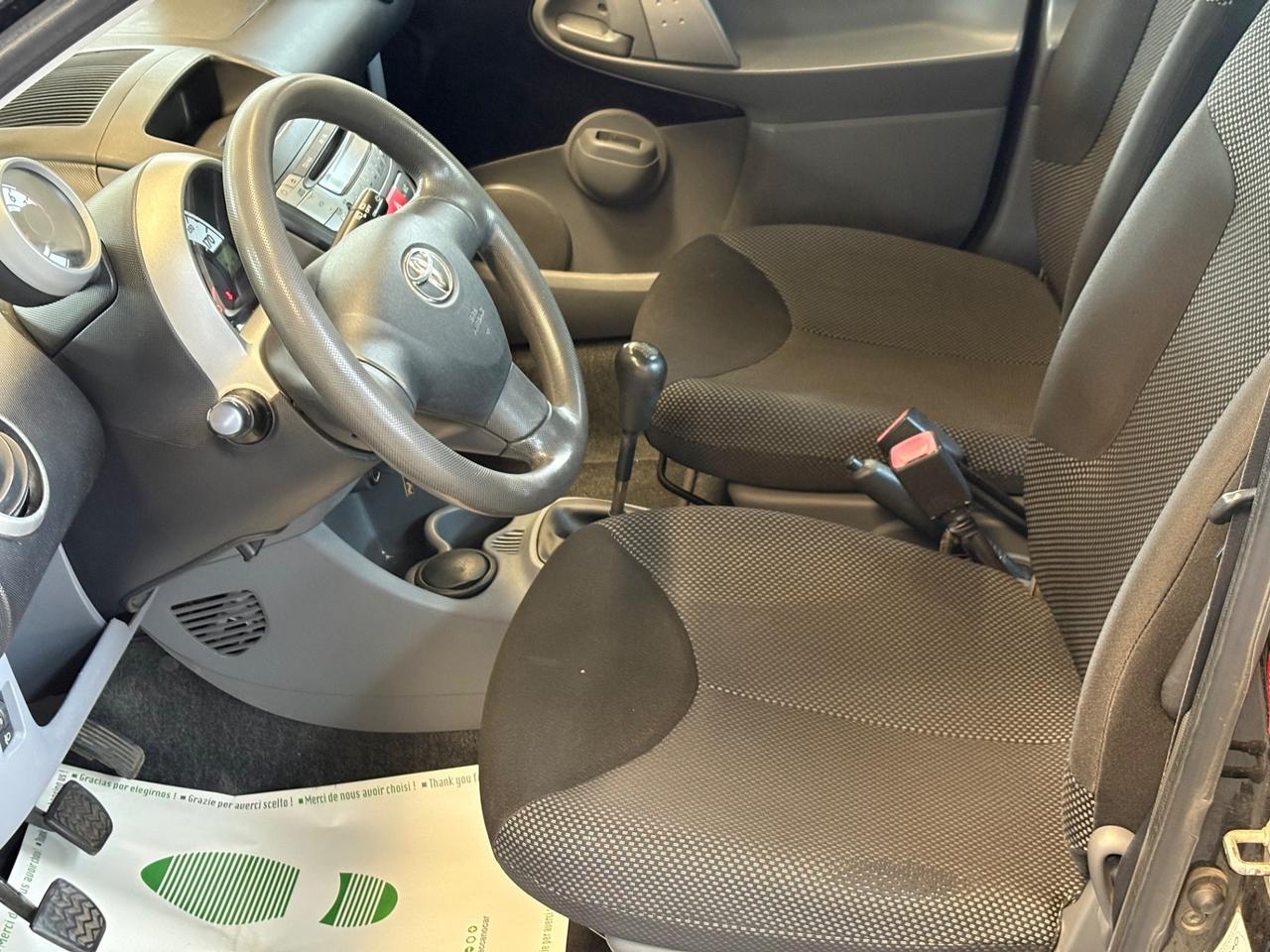 Toyota Aygo 1.0 12V VVT-i 5 porte Sol Red Edition