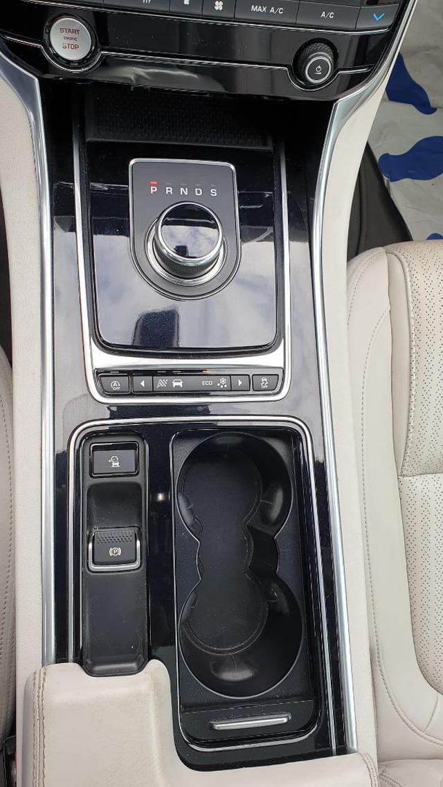 JAGUAR XE 2.0 D 240 CV AWD aut. Portfolio TETTO APRIBILE