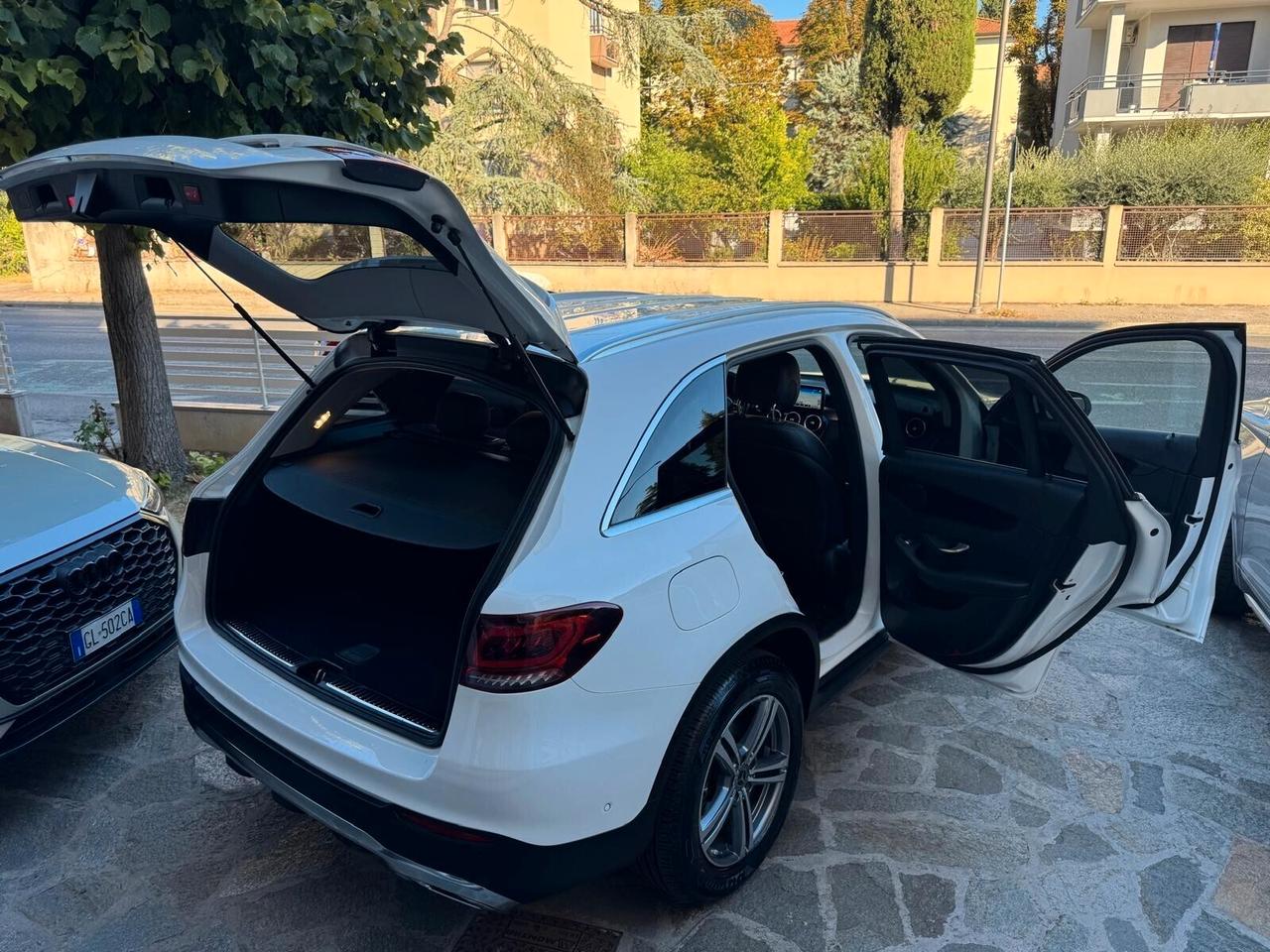 MERCEDES GLC 200 d 4MATIC SPORT