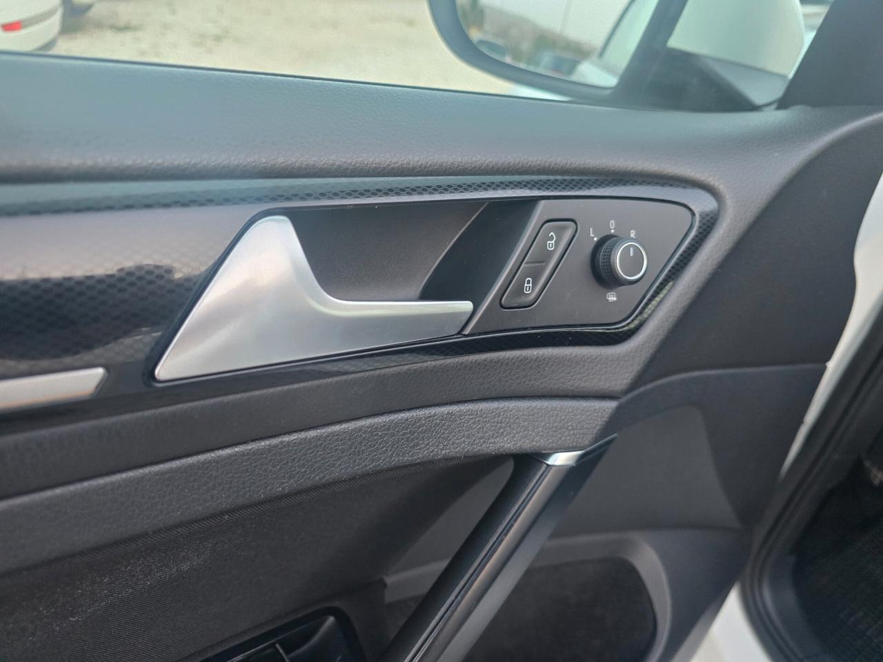 Volkswagen Golf 1.6 TDI 110 CV 5p. Business BlueMotion Technology