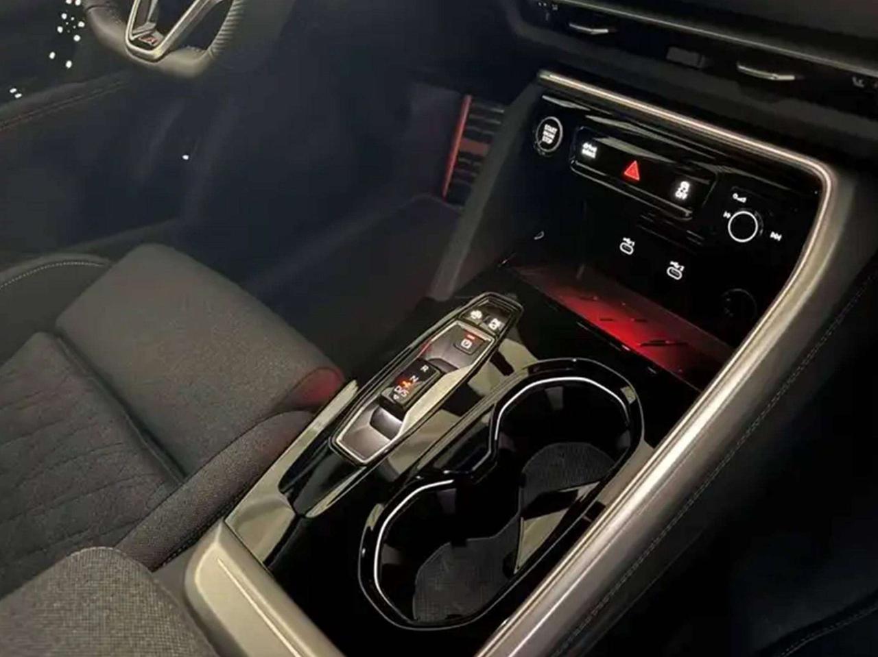 Audi Q5 Q5 2.0 tdi mhev SPB S line quattro 204cv s-tronic/Matrix/Gancio