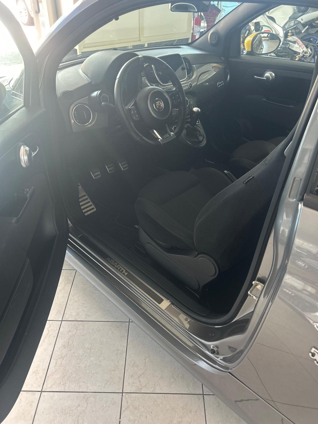 Abarth 595 1.4 Turbo T-Jet 145 CV