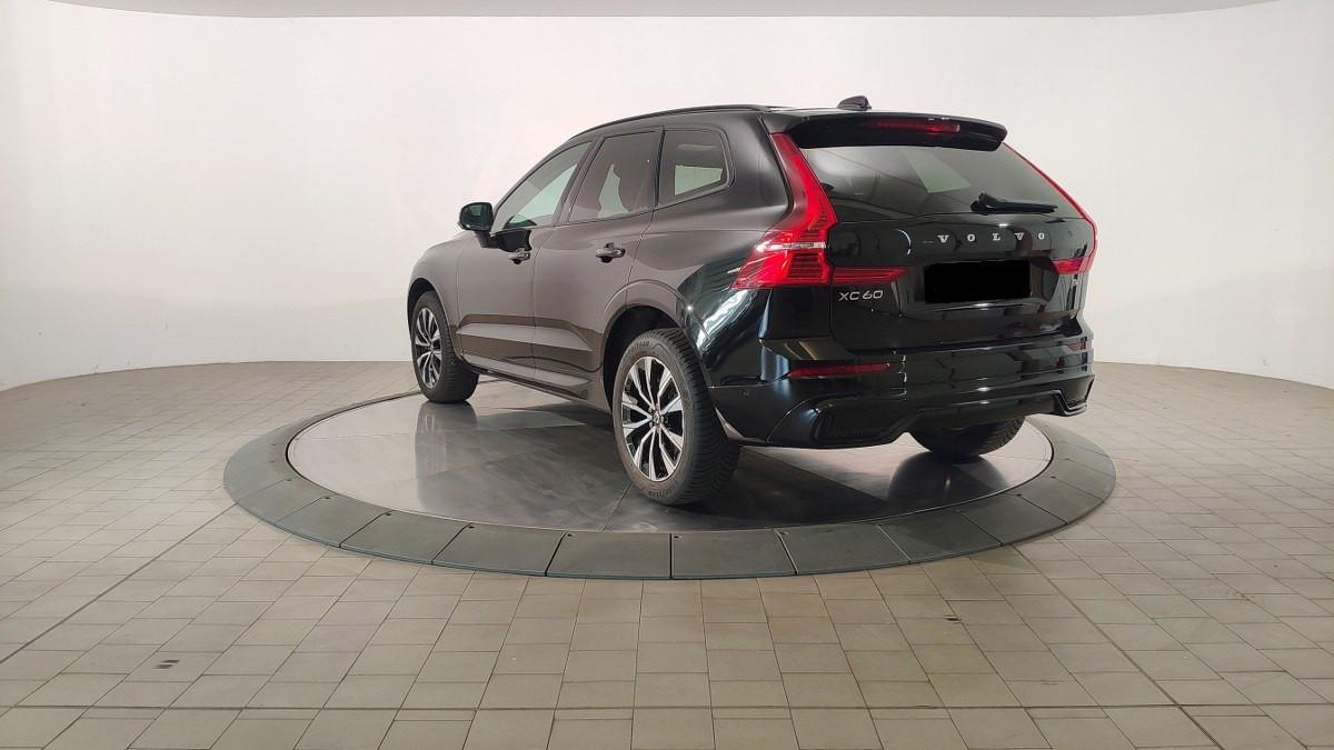 VOLVO Xc60 B4 Mild Hybrid (D) Automatico Plus Dark