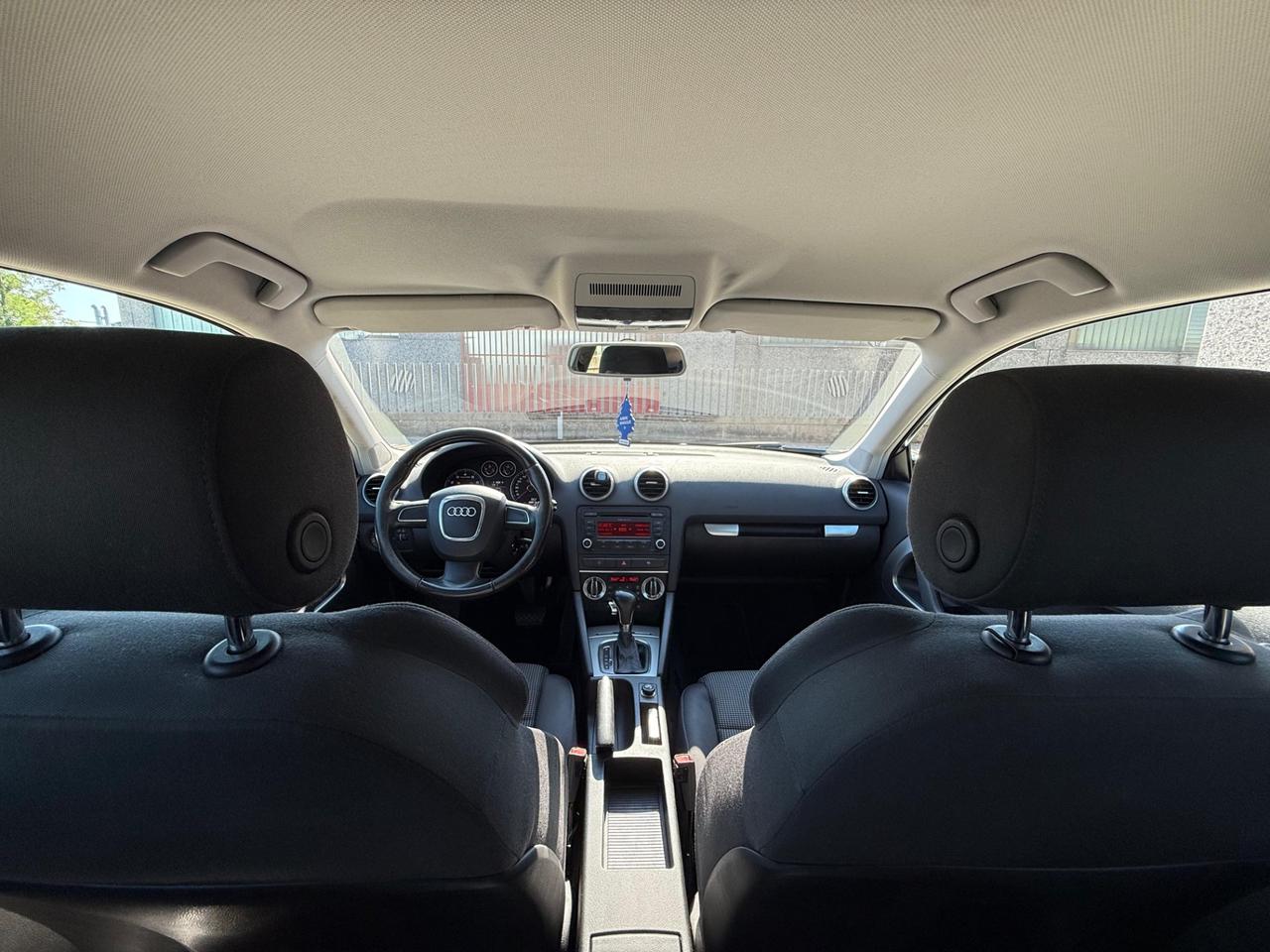 Audi A3 1.6 S-tronic Adatta a Neopatentati