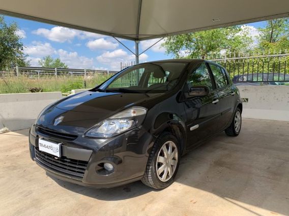 RENAULT Clio 1.2 16V 5P OK NEOPATENTATI DOPPIO TRENO DI GOMME