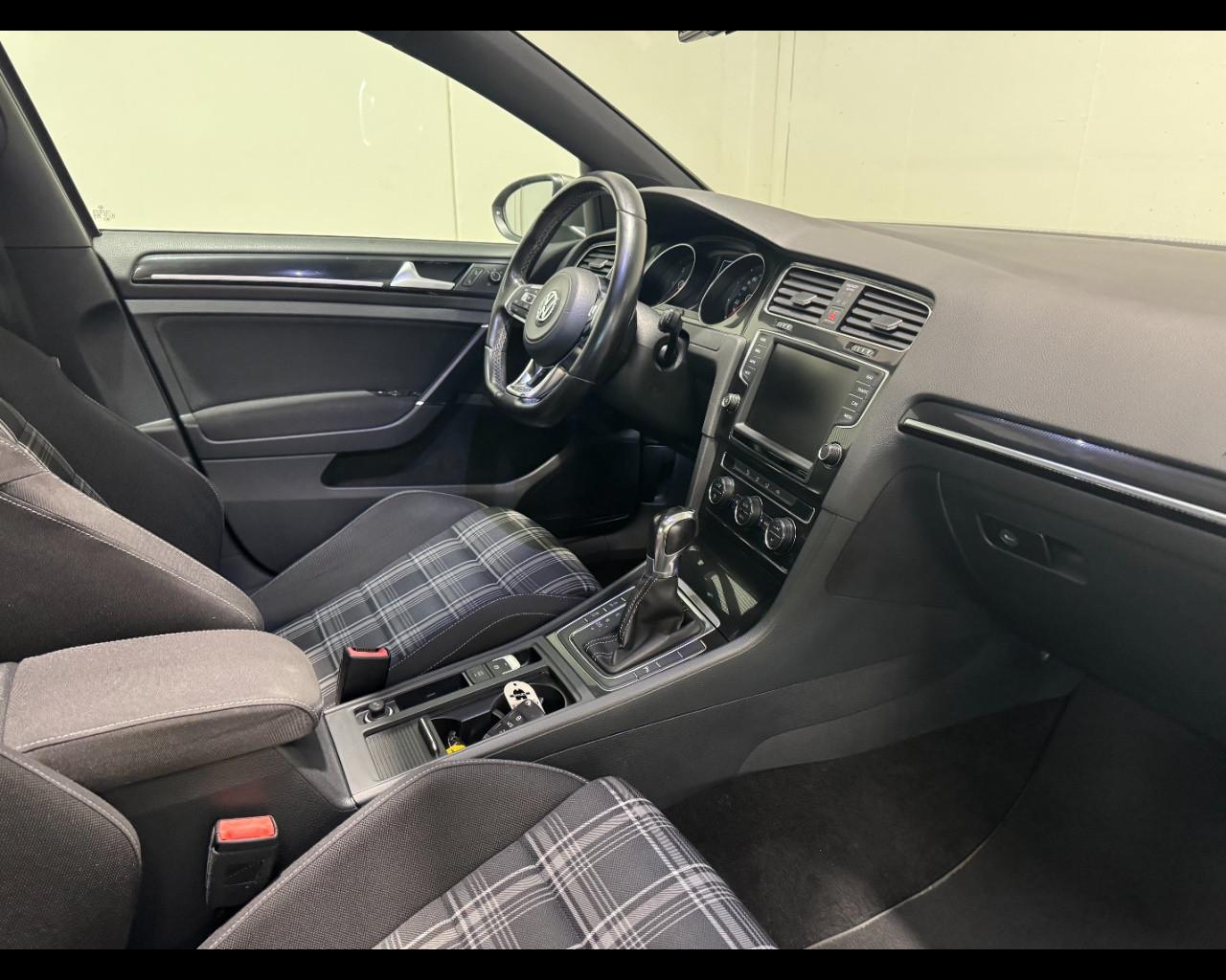 VOLKSWAGEN GOLF GTD 184CV DSG