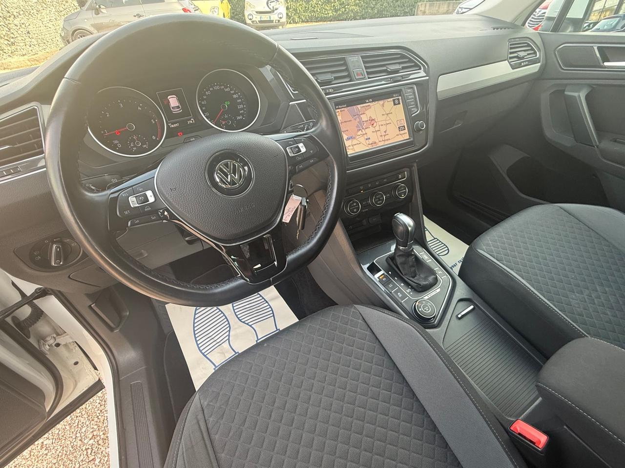 Volkswagen Tiguan 2.0 TDI SCR DSG 4MOTION Business BMT