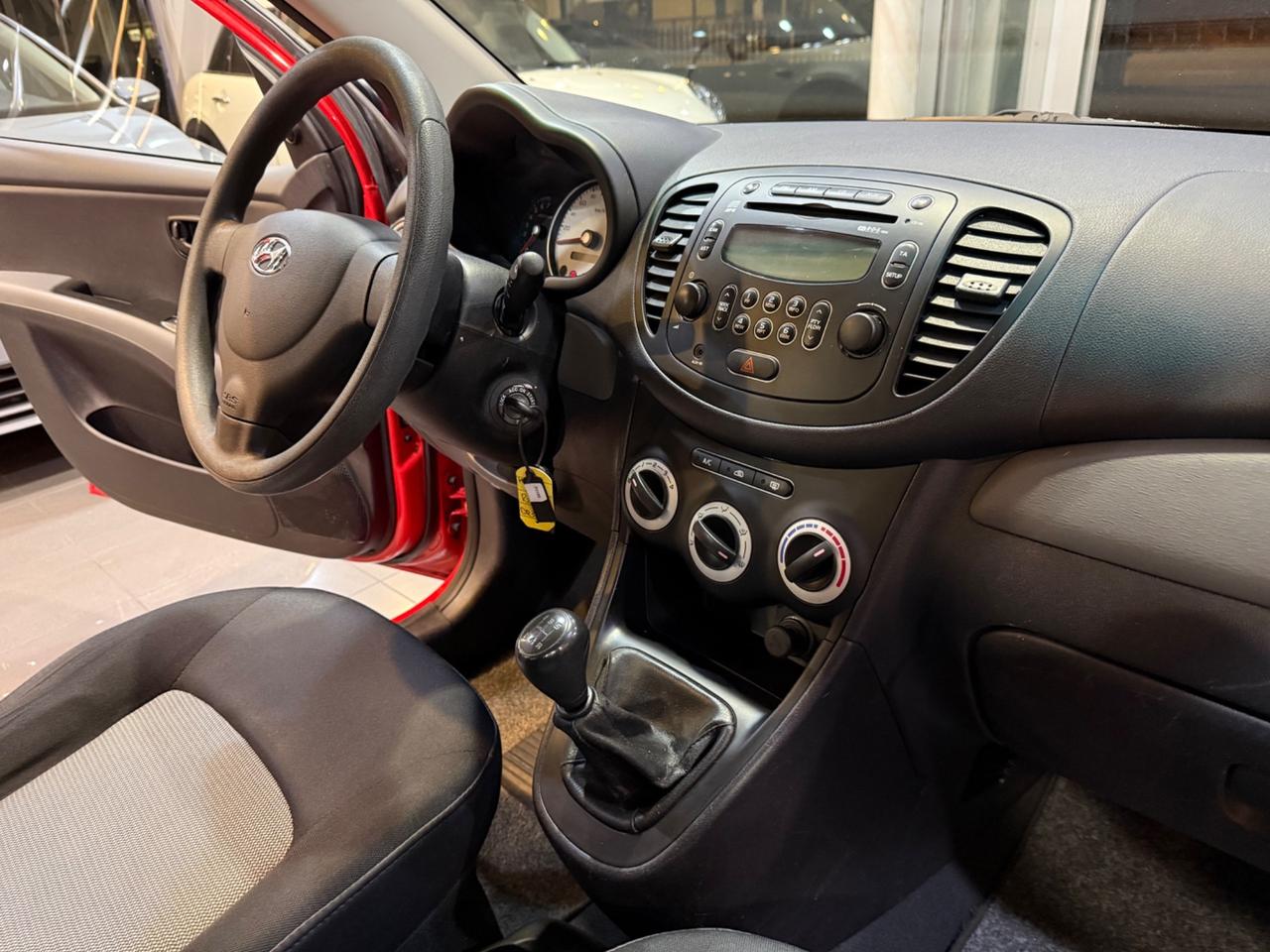 Hyundai i10 1.1 49.000 KM IMPECCABILE !