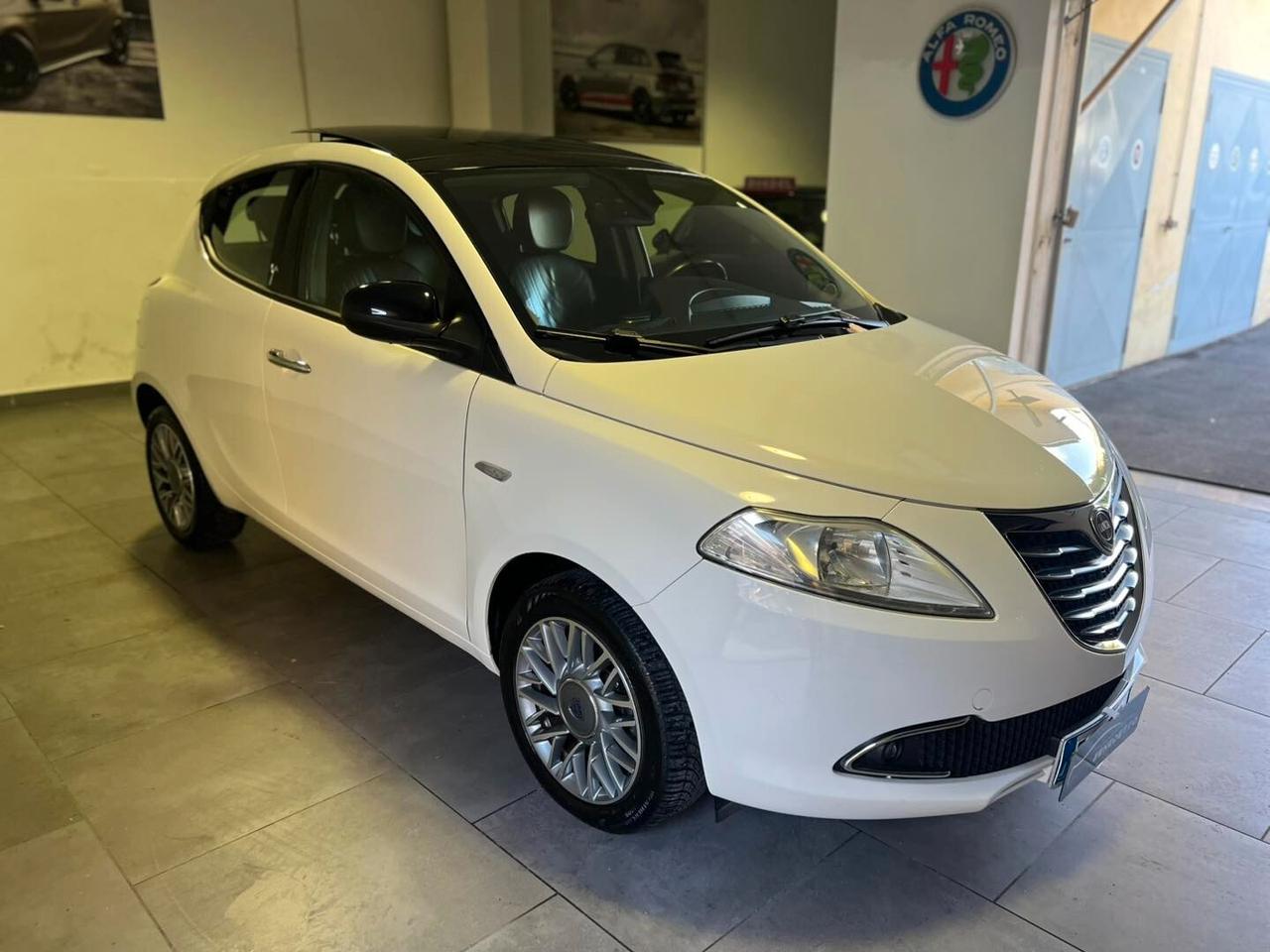 LANCIA YPSILON 0.9 TWINAIR 85CV PLATINO 2011