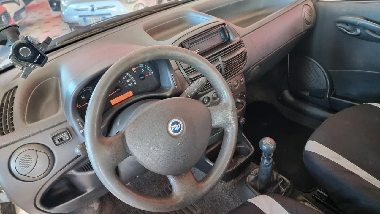 Fiat Punto 1.2 5 porte Active Natural Power