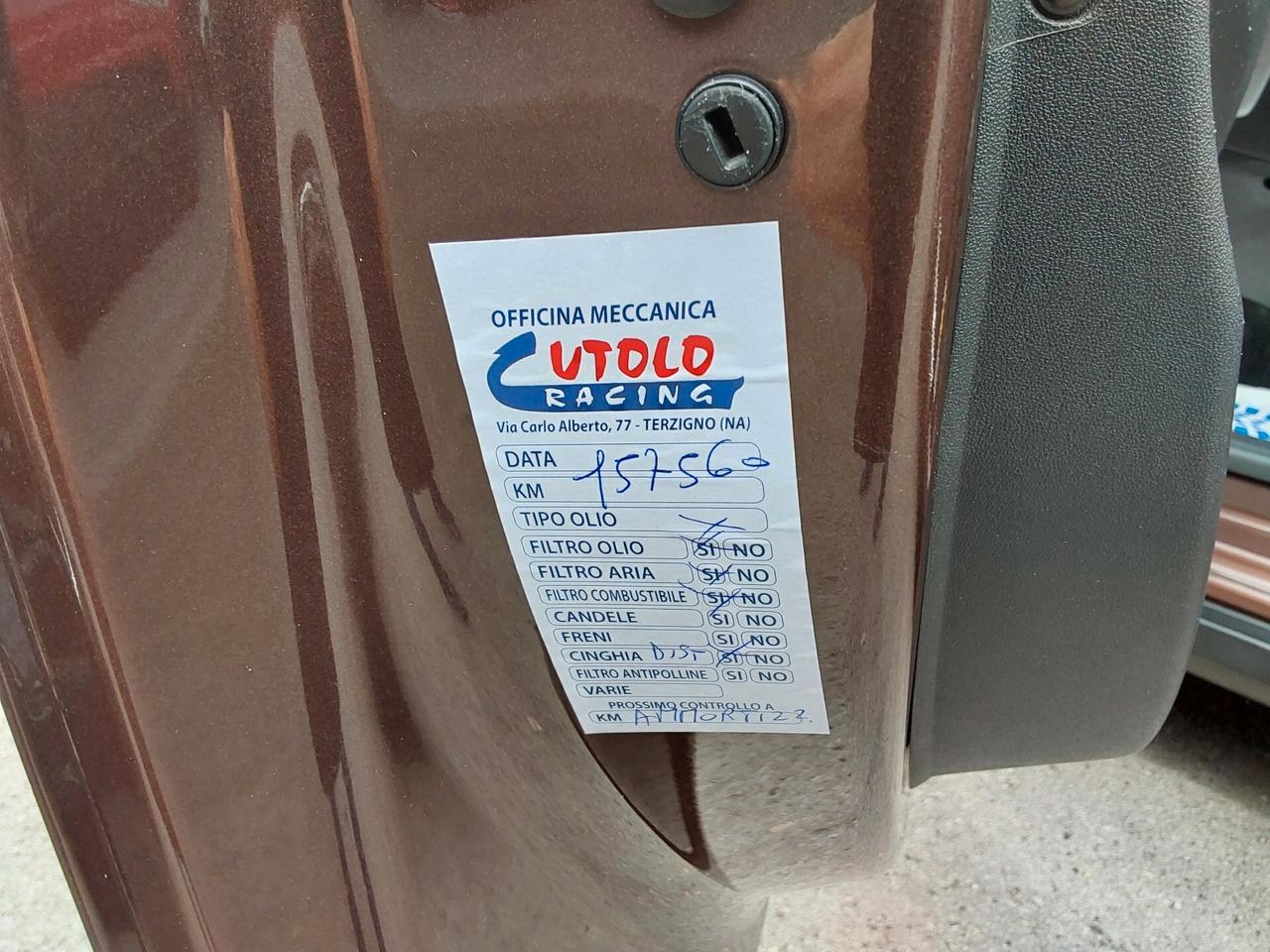 Peugeot 2008 1.6 HDi 90 CV Allure.