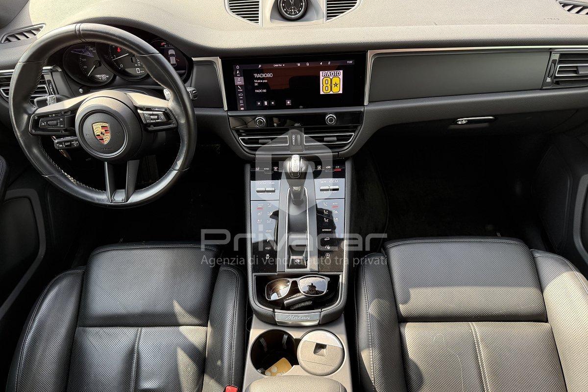 PORSCHE Macan 2.0