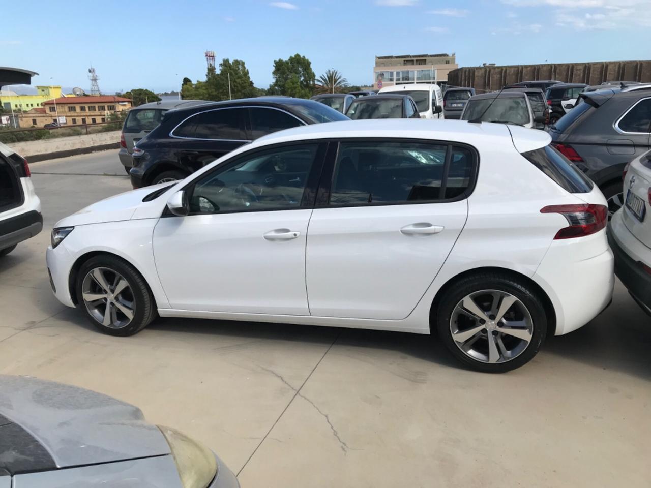 Peugeot 308 BlueHDi 130 S&S Allure