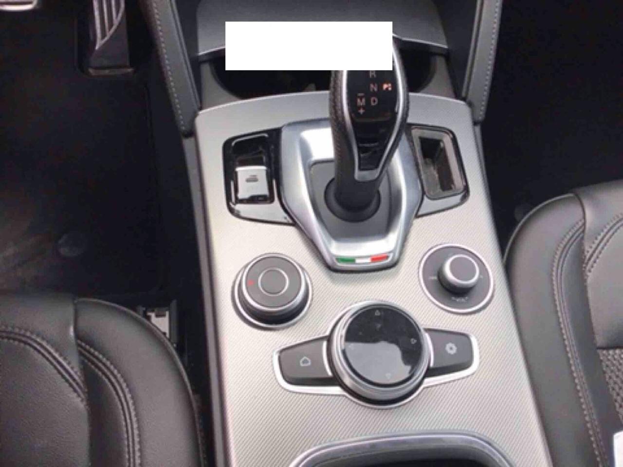 ALFA ROMEO STELVIO 2.2 TURBODIESEL 190CV AT8 Q4 SPRINT ( BIXENO - PADDLE AL VOLANTE - ACTIVE CRUISE - NAVI - MIRROR - PDC - TELECAMERA POST. - CERCHI 18 )
