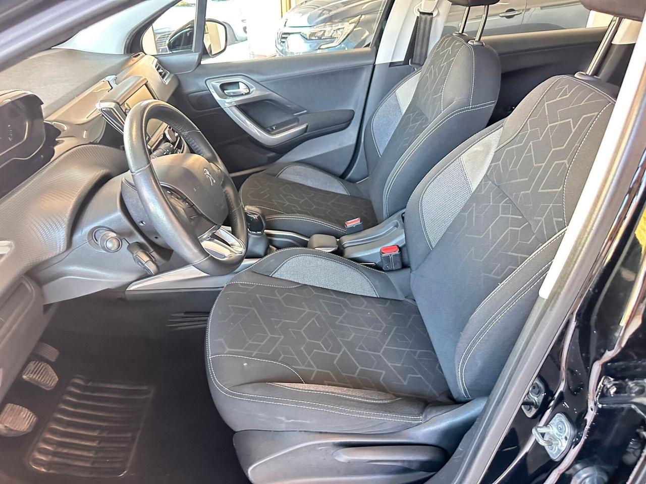 Peugeot 2008 PureTech 82 Allure