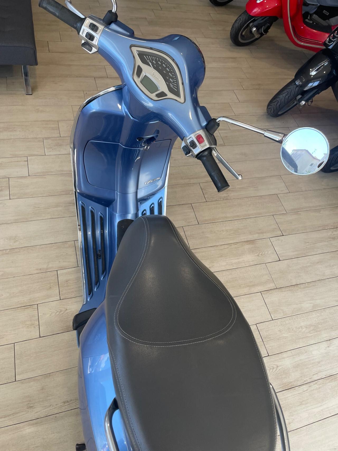 Piaggio Vespa 125 Primavera