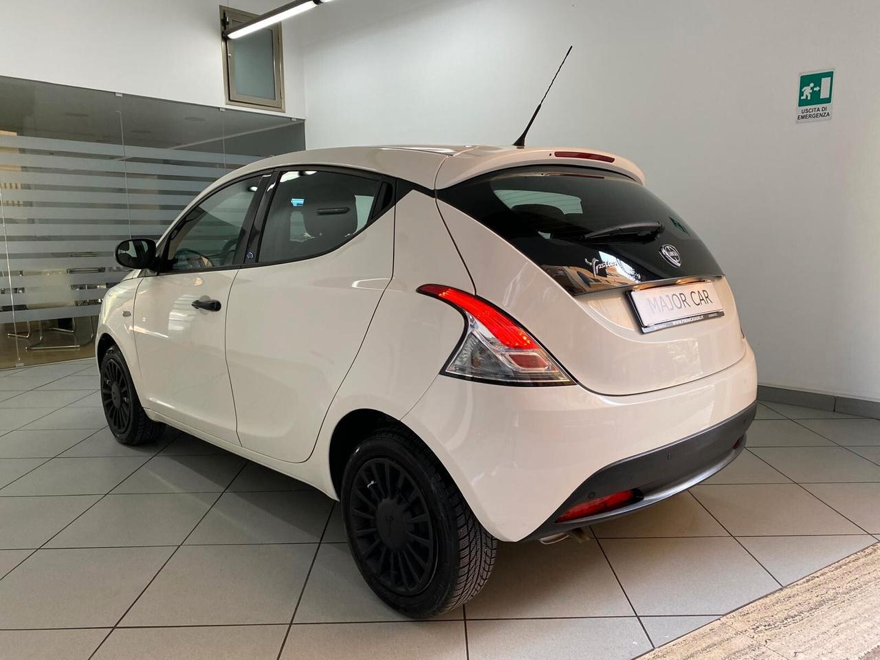 Lancia Ypsilon 1.2 B/Gpl 5 porte 69 CV Ecochic