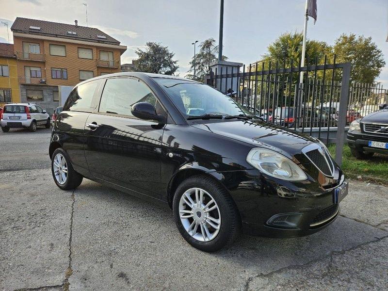 Lancia Ypsilon 1.3 MJT 75 CV