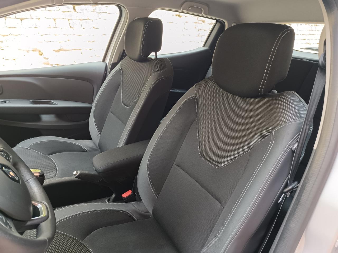 Renault Clio dCi 8V 75 CV 5 porte Moschino Zen