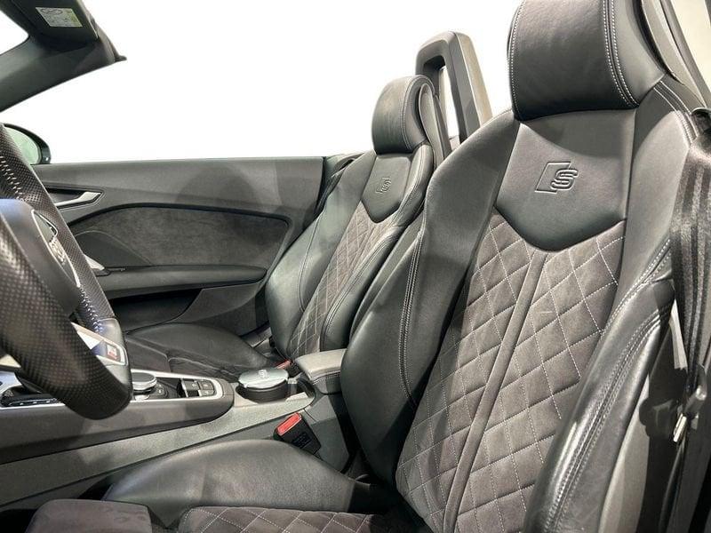 Audi TT Roadster 2.0 TFSI quattro S tronic S line