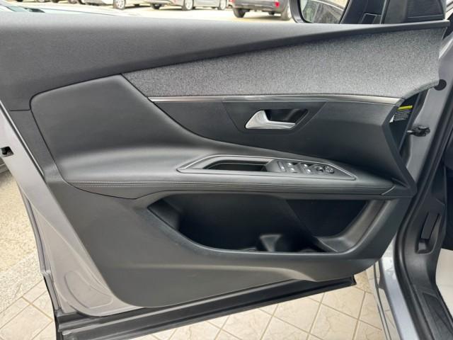 Peugeot 3008 1.5 bluehdi Allure s&s 130cv eat8