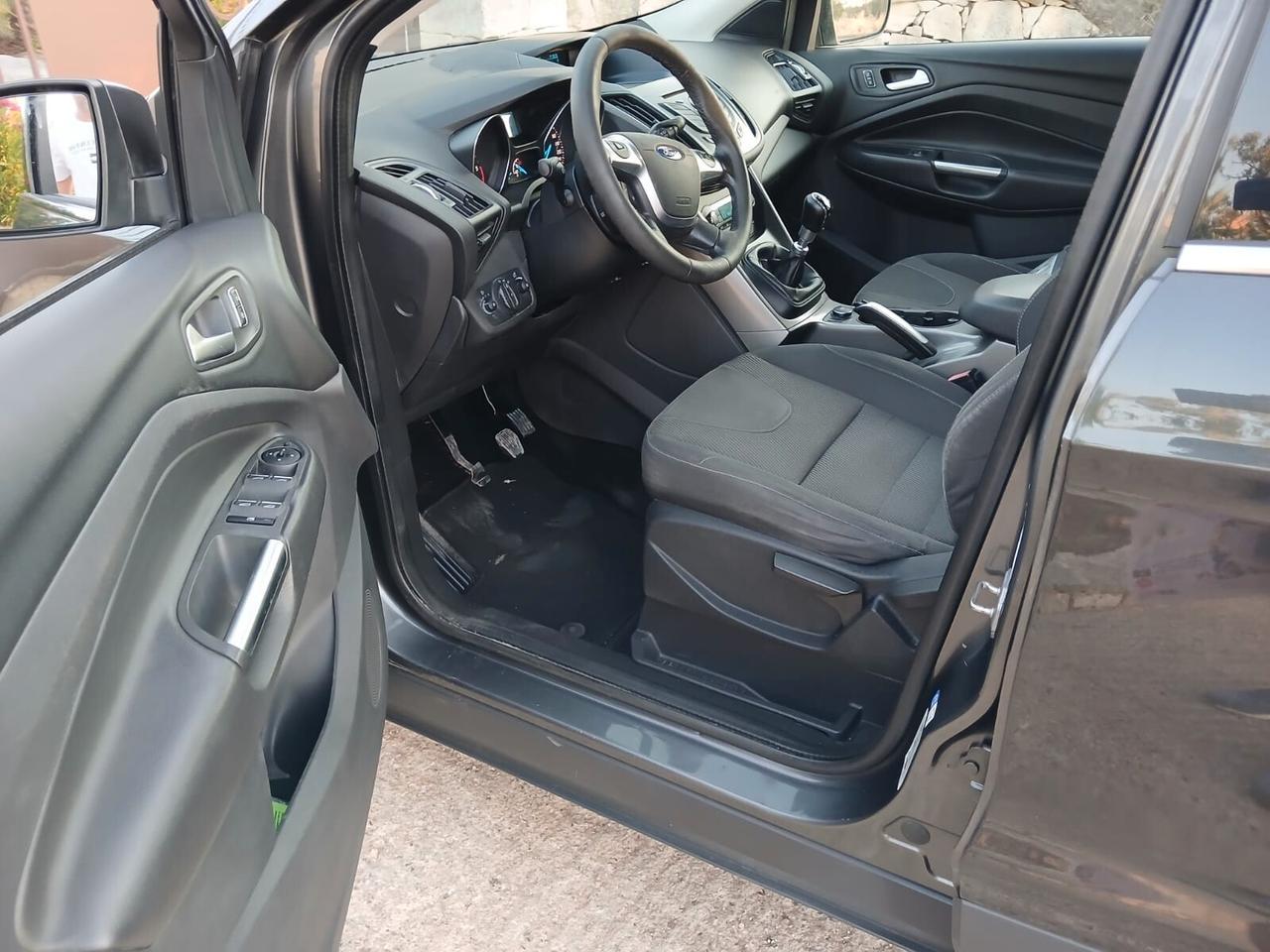 Ford Kuga 1.5 TDCI 120 CV S&S 2WD Plus