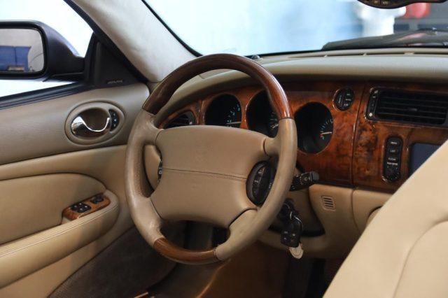 JAGUAR XKR 4.2 Convertibile