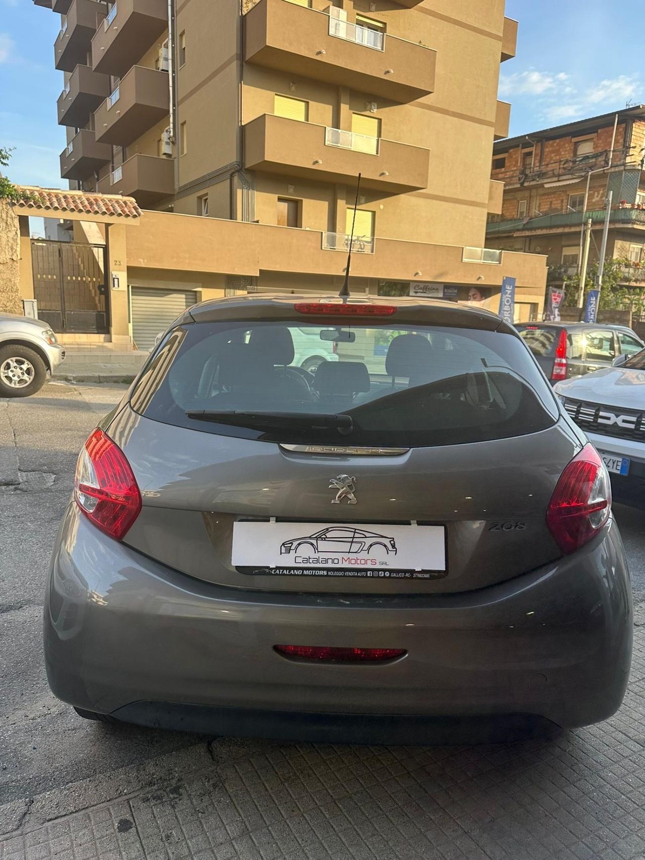 Peugeot 208 1.4 HDi 68 CV 5 porte Allure