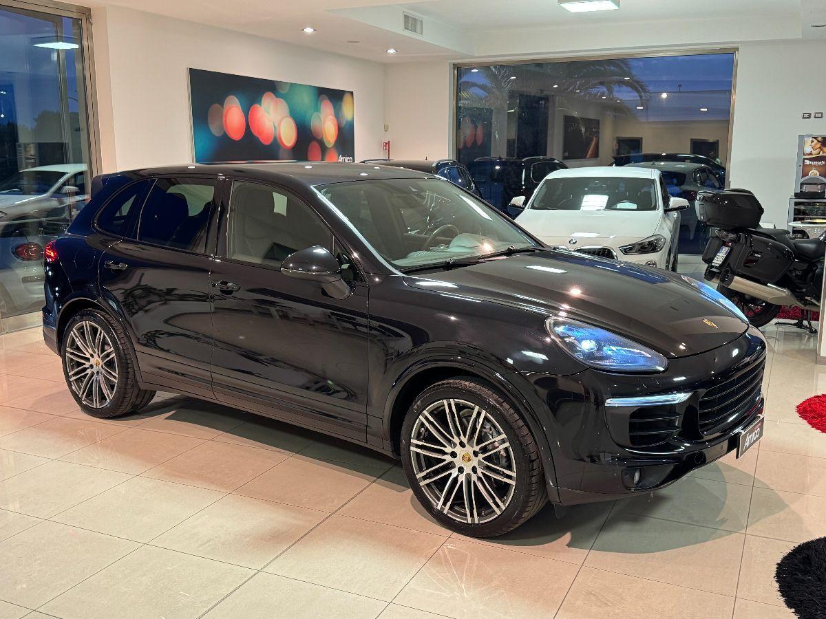 PORSCHE Cayenne 3.0 Diesel Platinum Edition