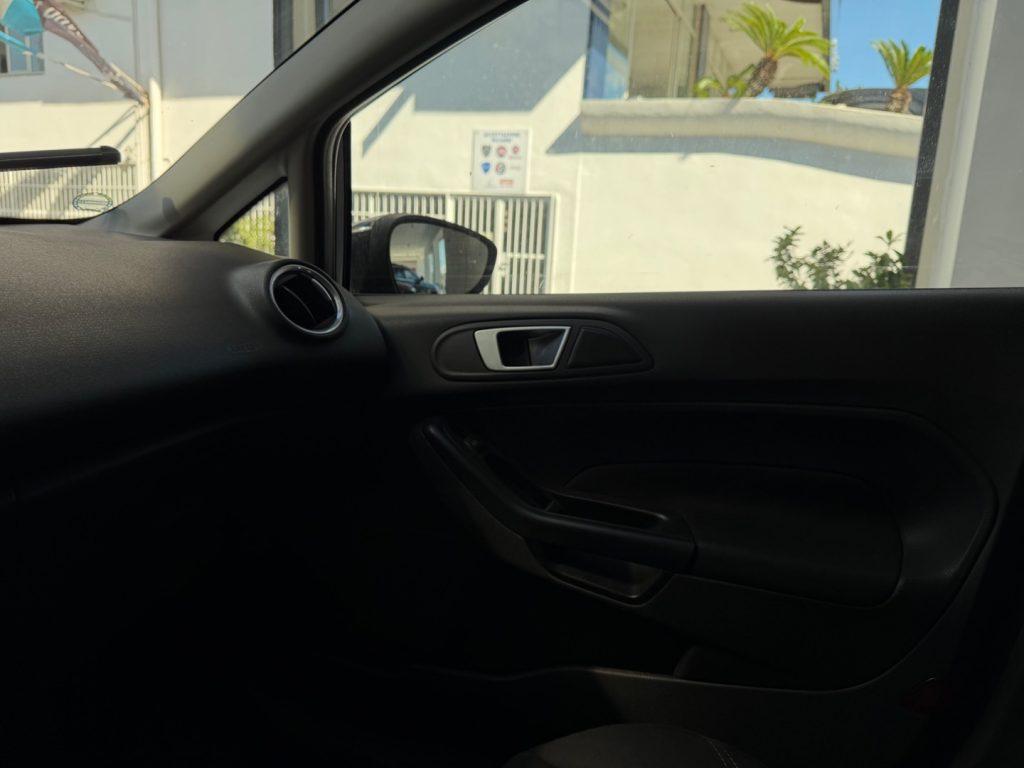 Ford Fiesta 1.4 5 porte Bz.- GPL CASA MADRE