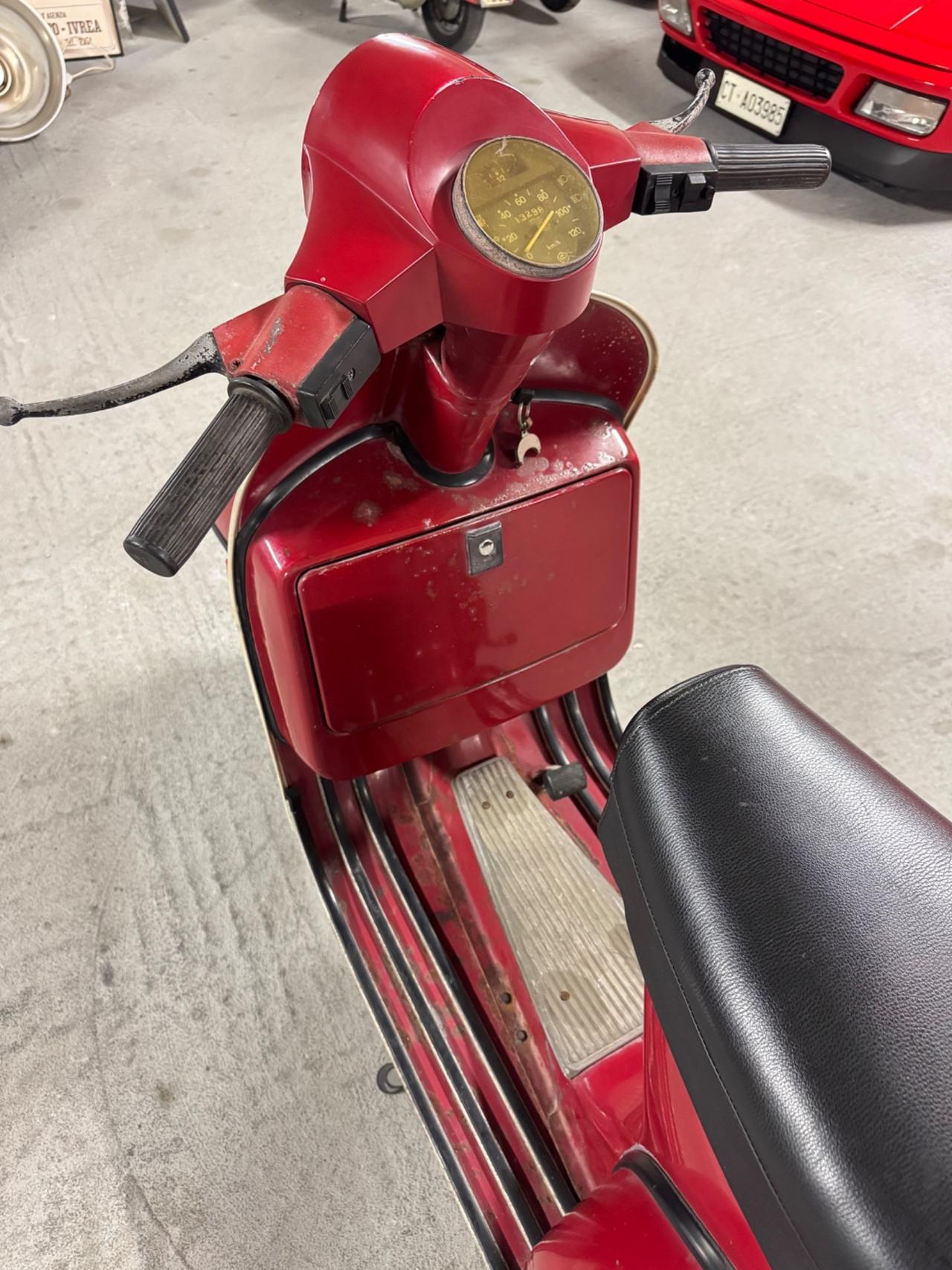 Piaggio Vespa 200 PX Arcobaleno Conservato