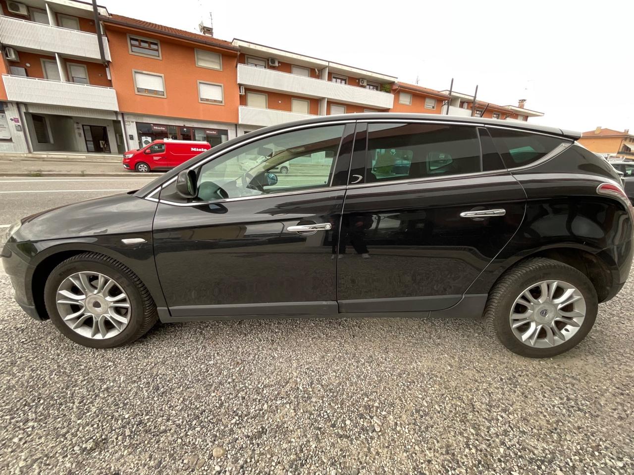 Lancia Delta 1.6 MJT DPF Platino