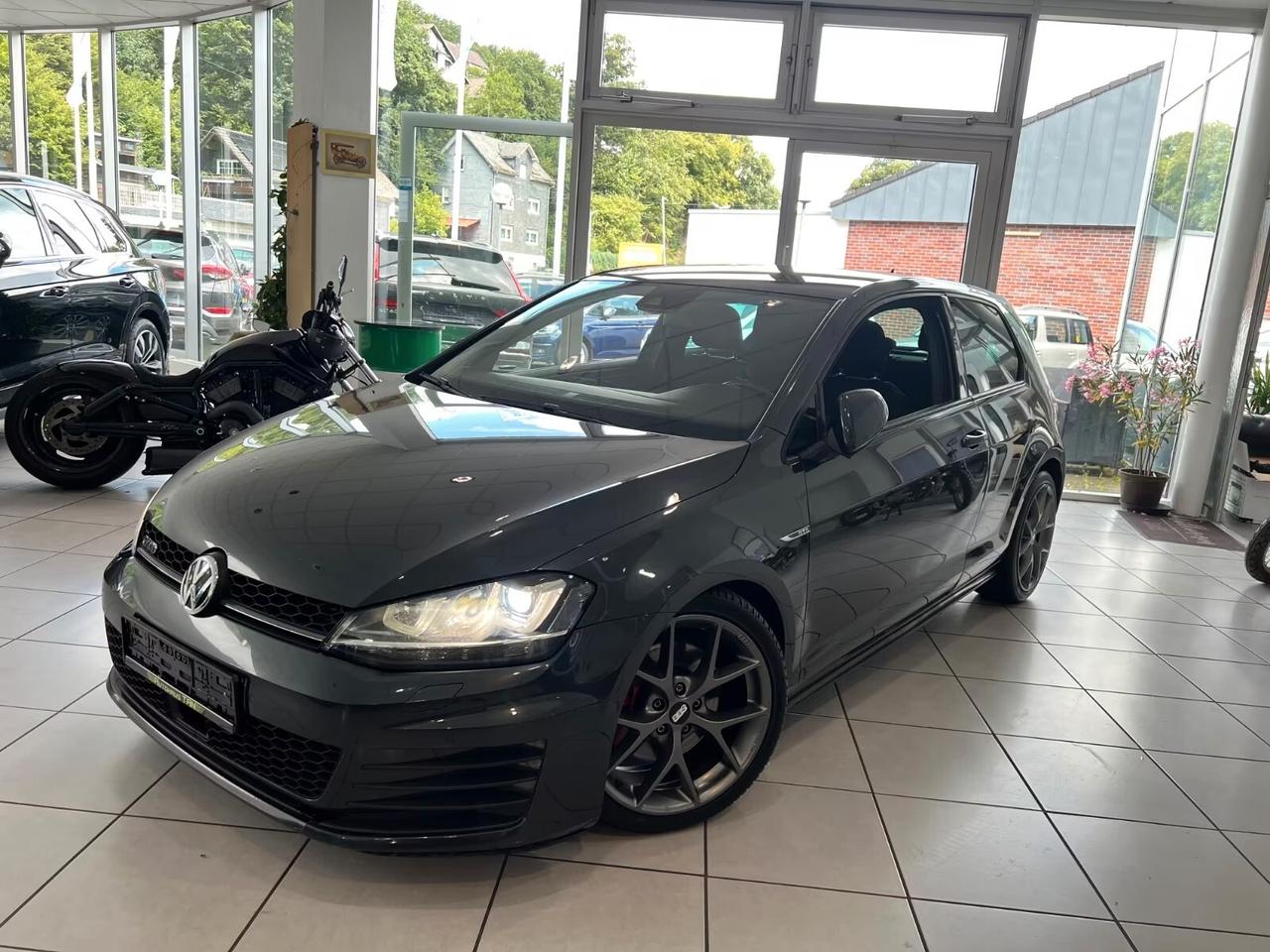 Volkswagen Golf GTD 2.0 TDI 184cv DSG 3p.