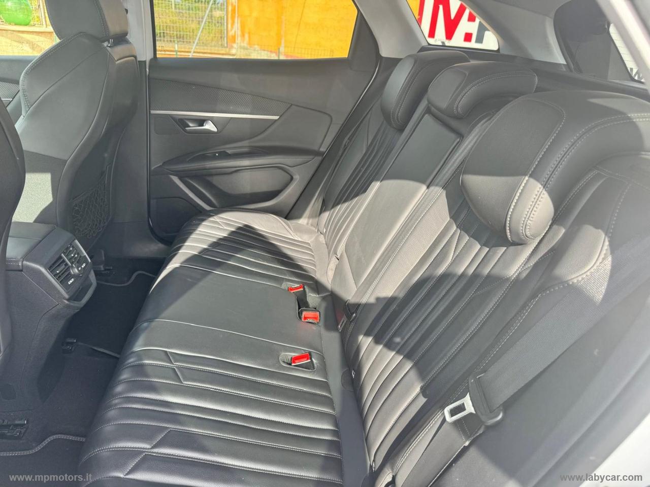 PEUGEOT 3008 ALLURE 1.6 BLUEHDI 120CV