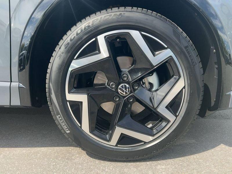Volkswagen Tiguan 1.5 eTSI 150 CV EVO ACT DSG R-Line Nuovo Modello Led Plus 19"